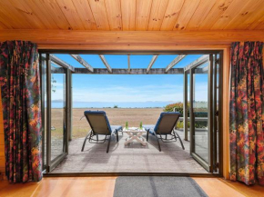 Ani Miria Lakefront - Tauranga Taupo Holiday Home, Kuratau